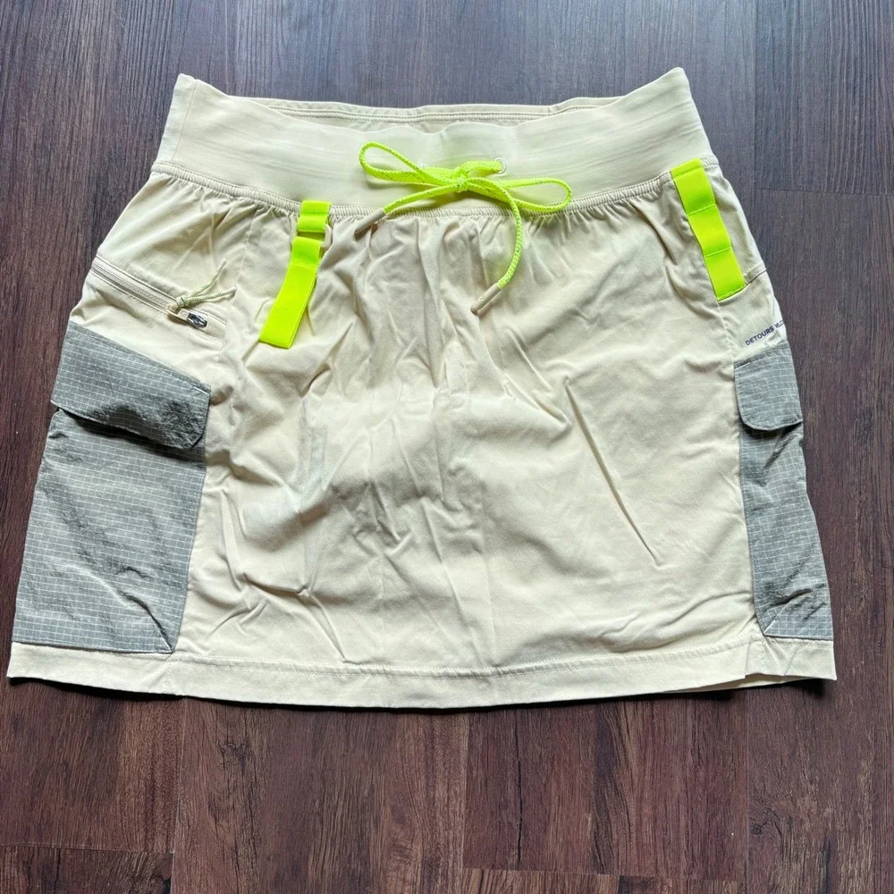 ♾️Lululemon Gorpcore Detours Welcome Beige Neon Yellow Cargo Skort 8♾️